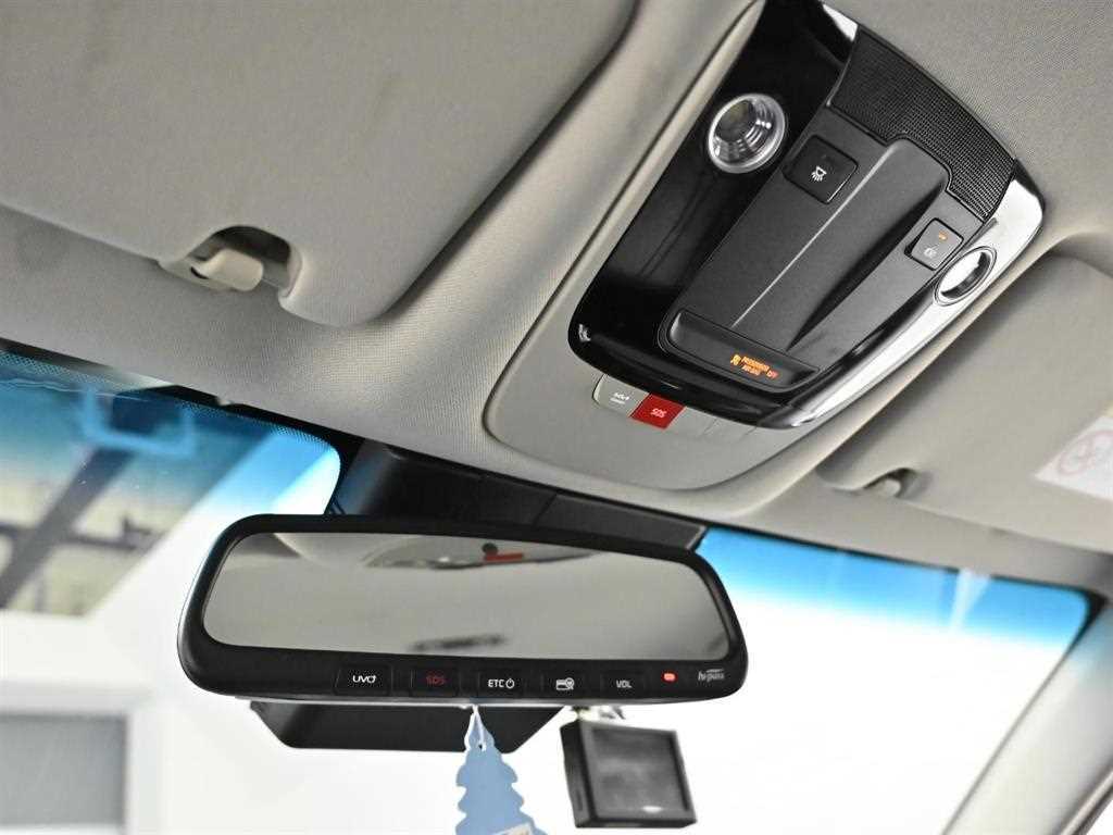 Kia K8 — photo 18