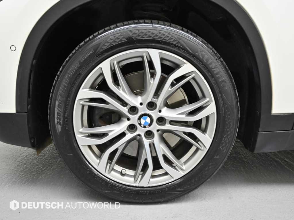 BMW X1 — photo 05