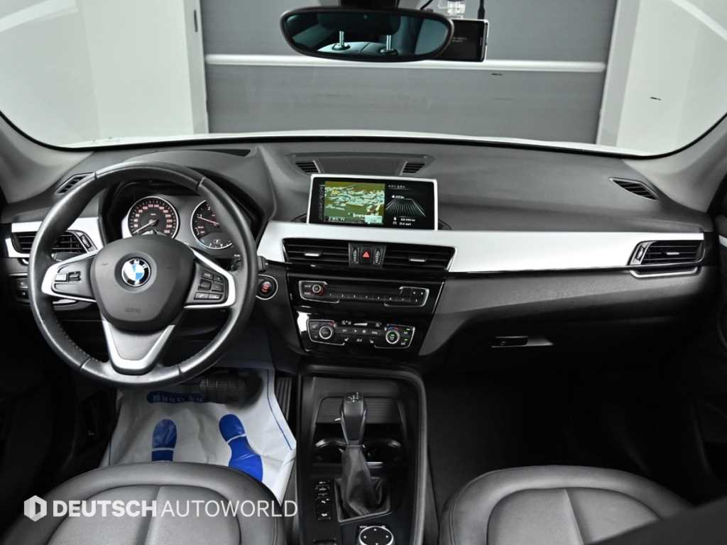 BMW X1 — photo 07