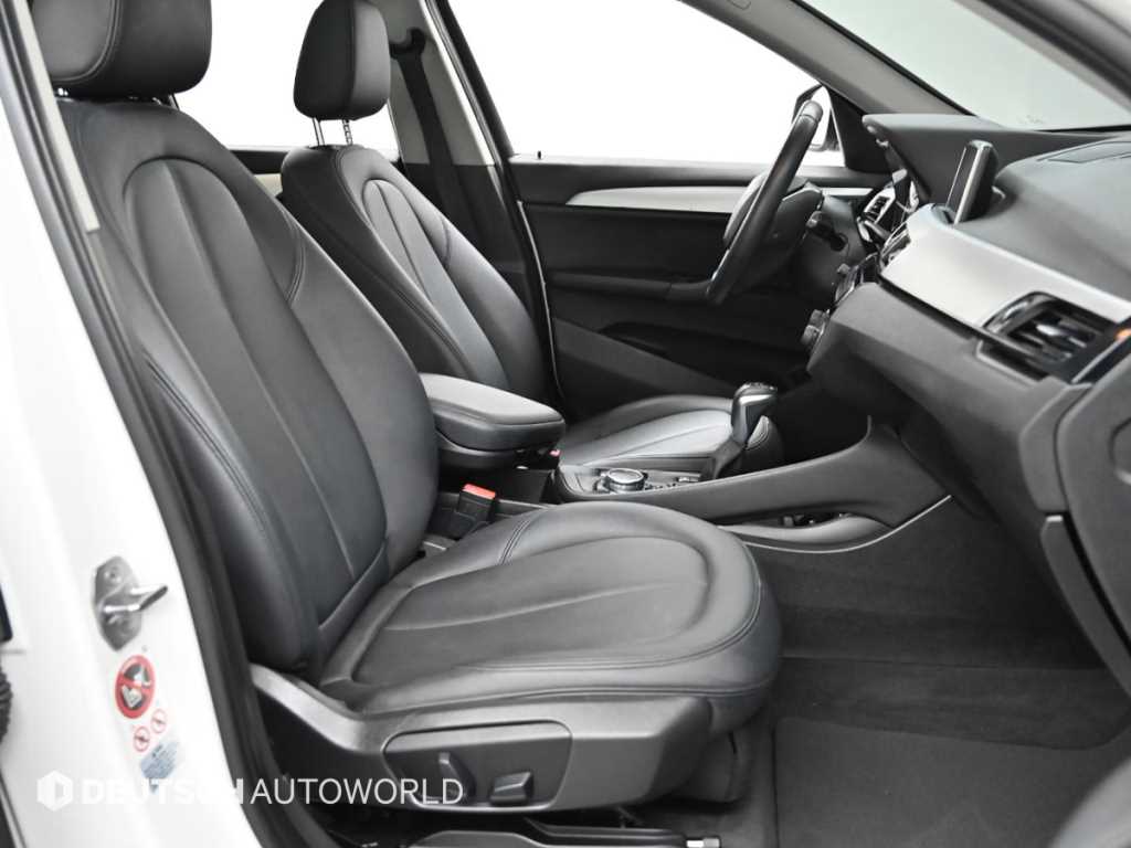 BMW X1 — photo 10