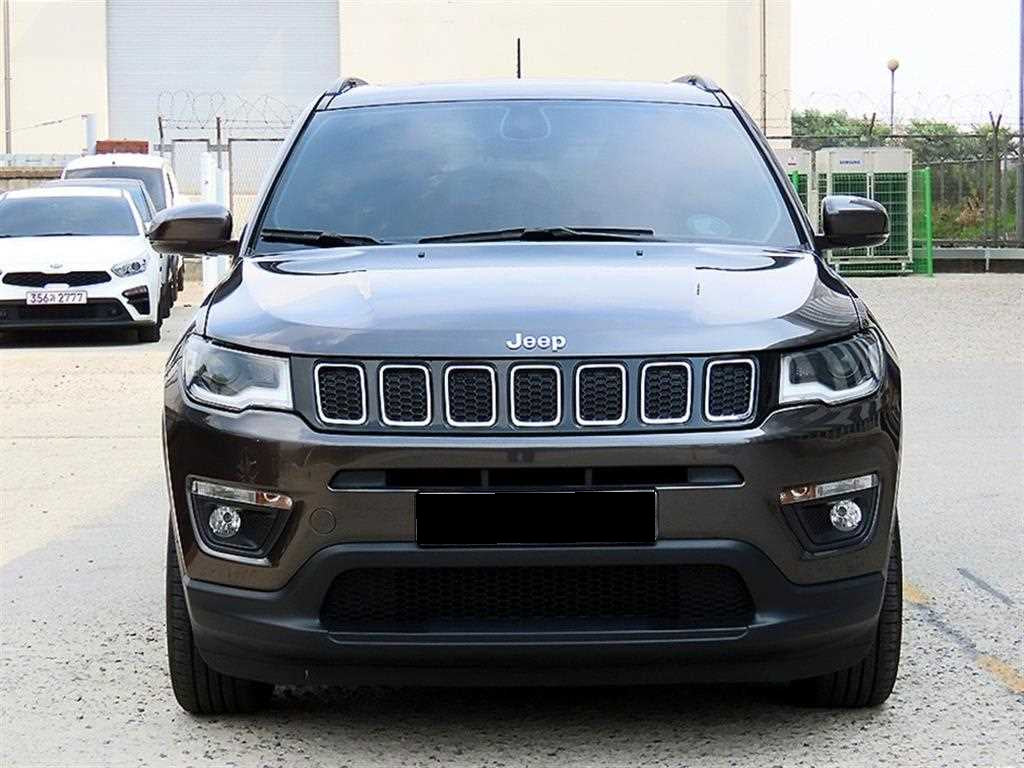 Jeep Compass — photo 01