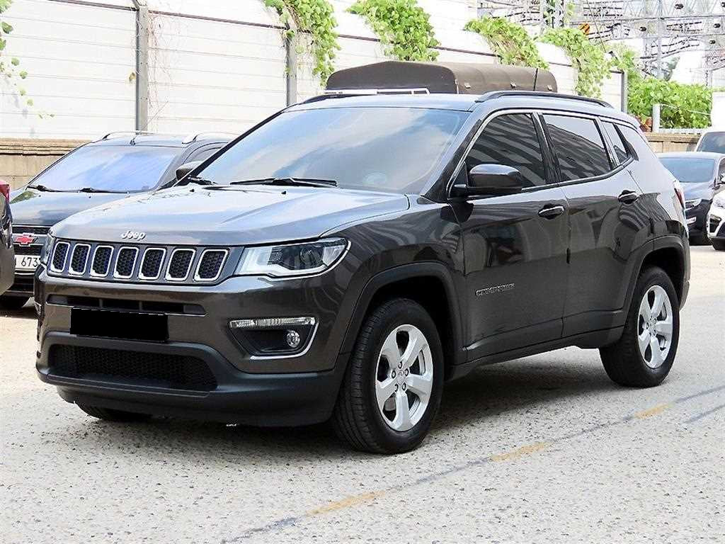 Jeep Compass — photo 02