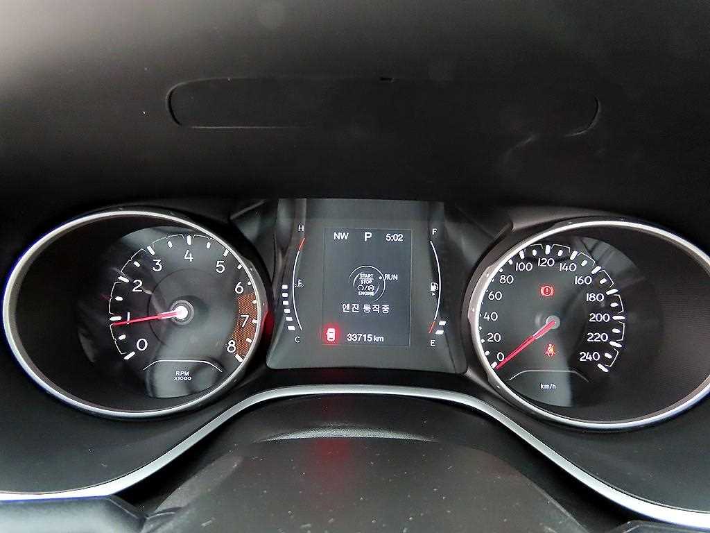 Jeep Compass — photo 09