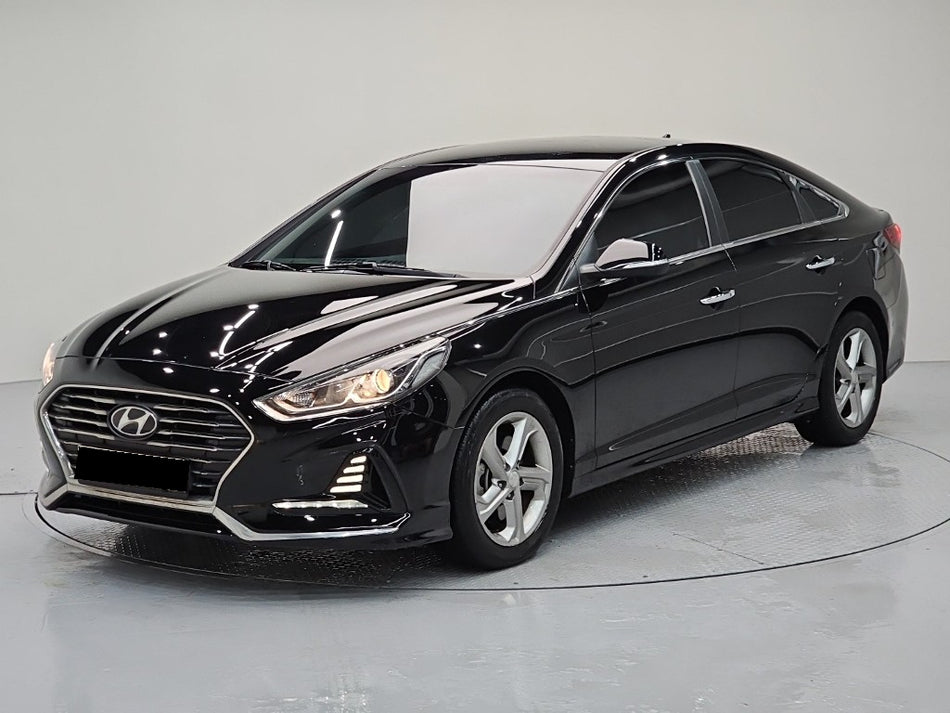 Hyundai Sonata — photo 01