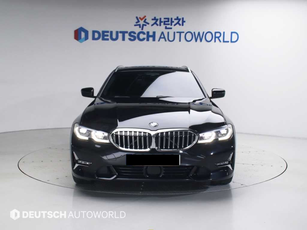 BMW 3-Series — photo 03