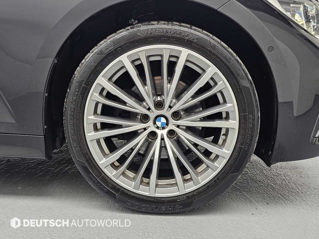 BMW 3-Series — photo 05