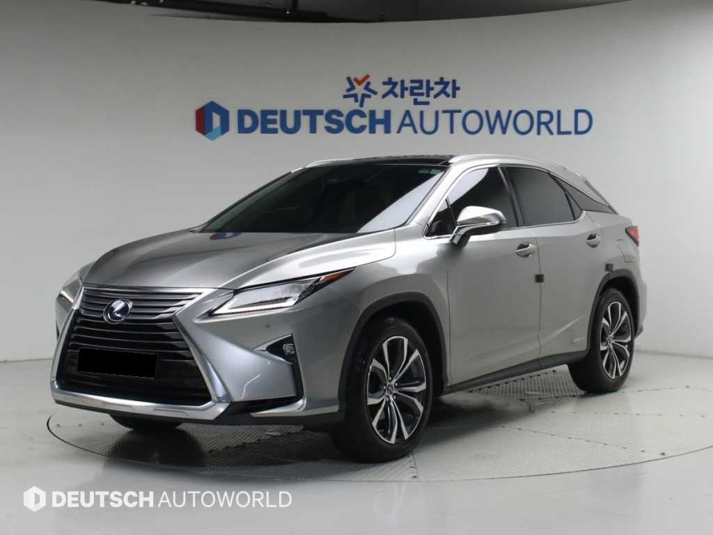 Lexus RX — photo 01