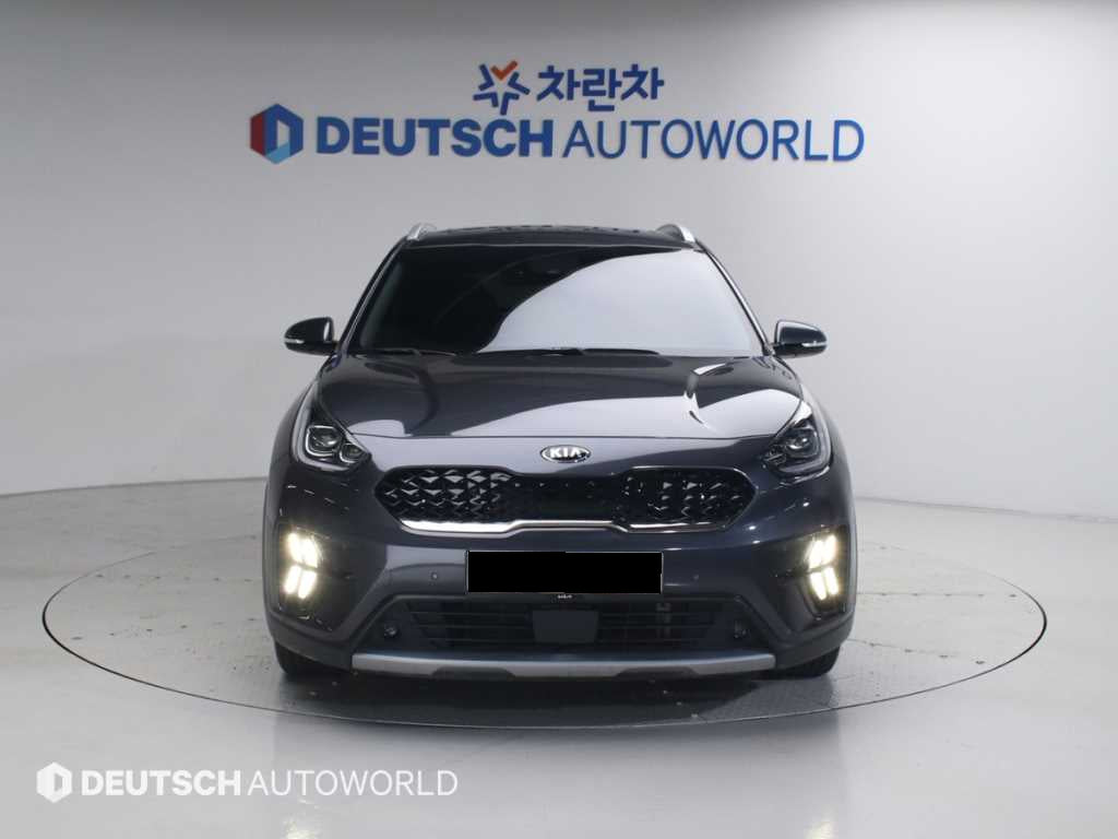 Kia Niro — photo 03