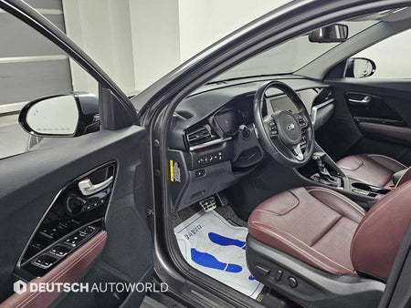 Kia Niro — photo 11