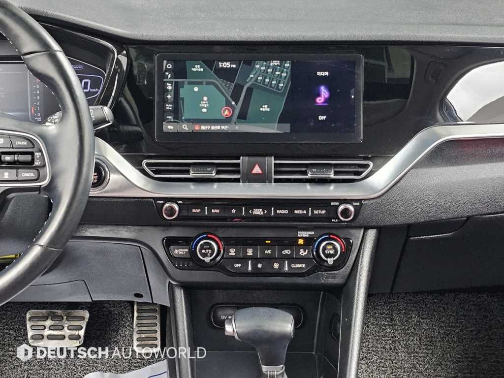 Kia Niro — photo 14