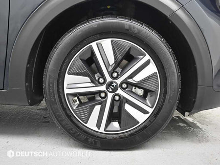 Kia Niro — photo 05