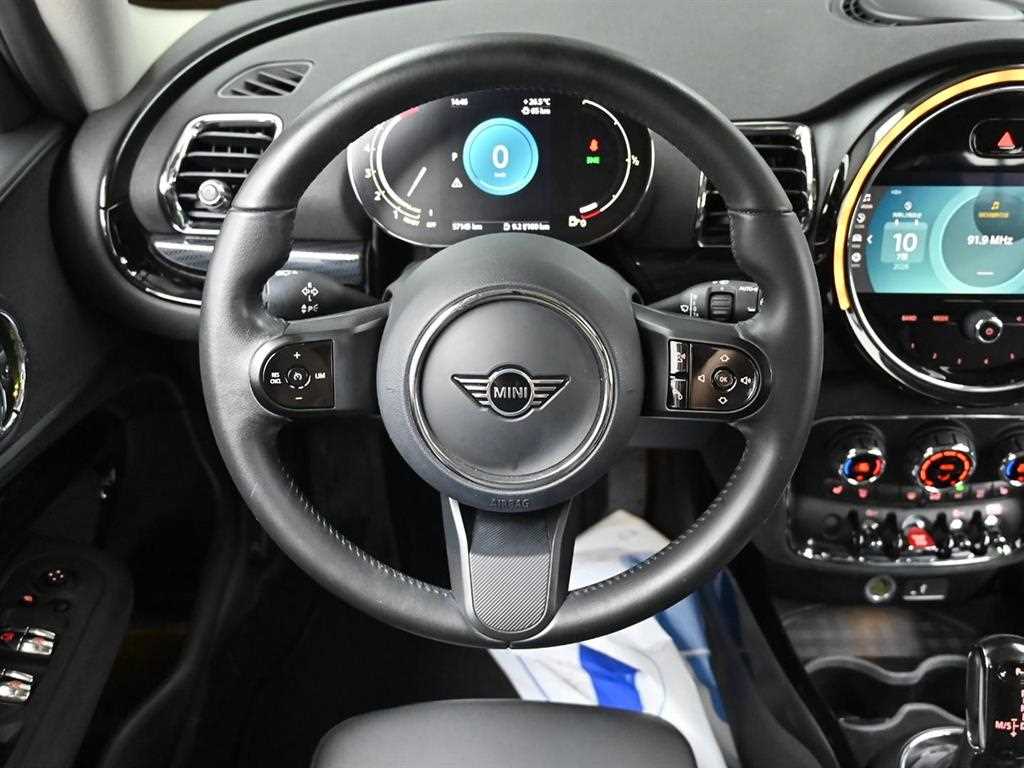 Mini Clubman — photo 13