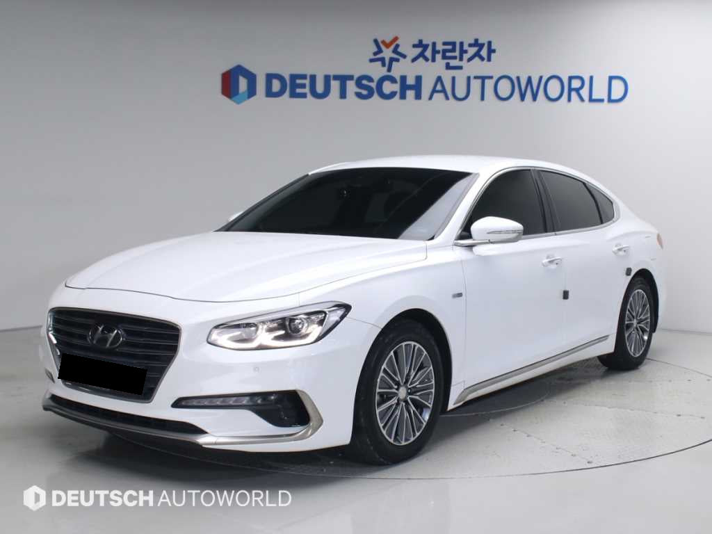 Hyundai Grandeur — photo 01