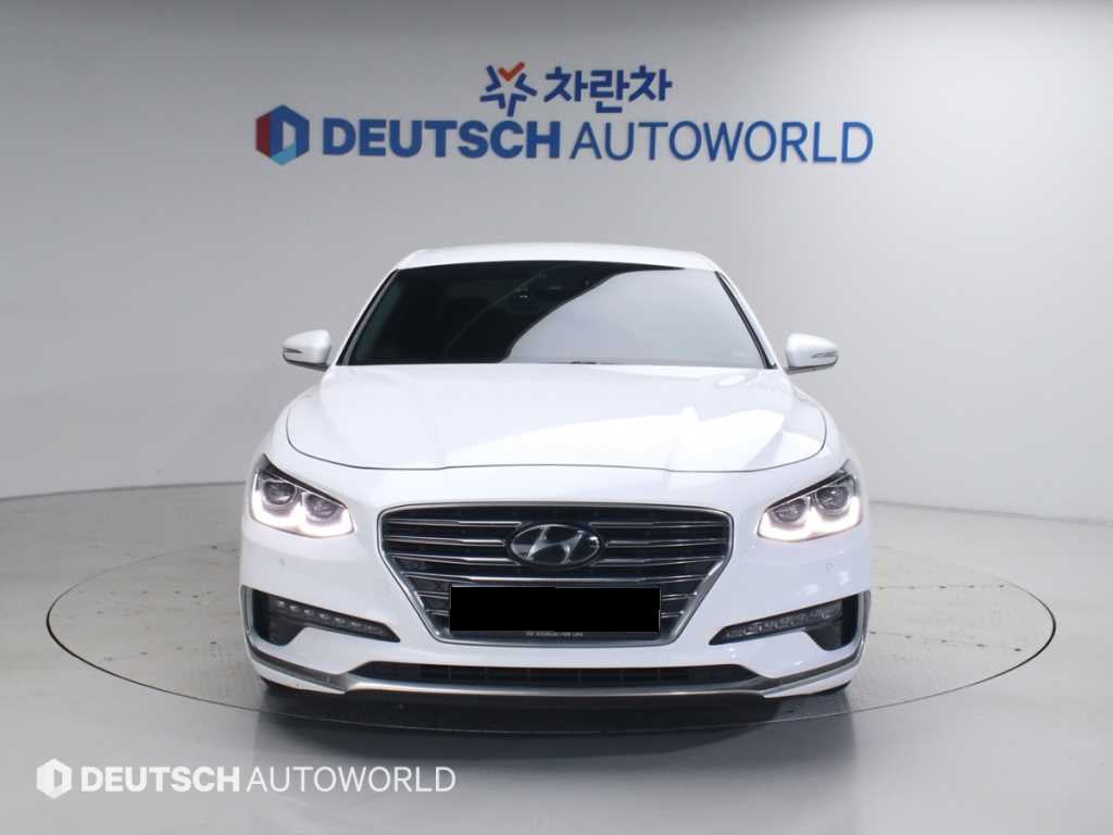 Hyundai Grandeur — photo 03