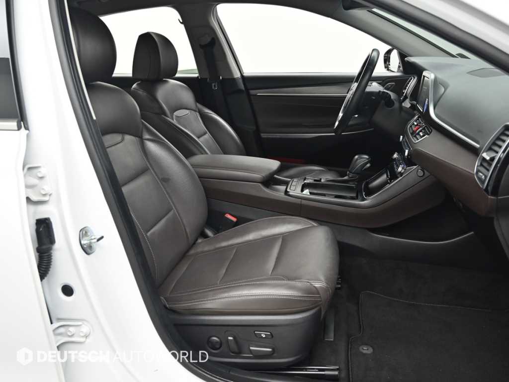 Hyundai Grandeur — photo 10