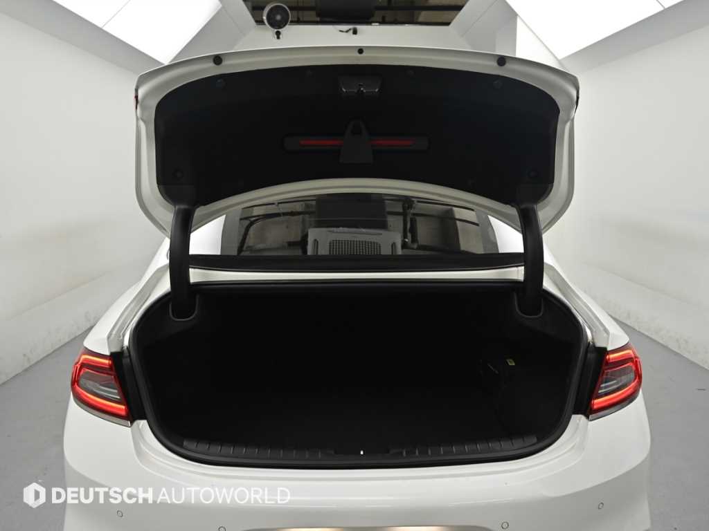 Hyundai Grandeur — photo 19