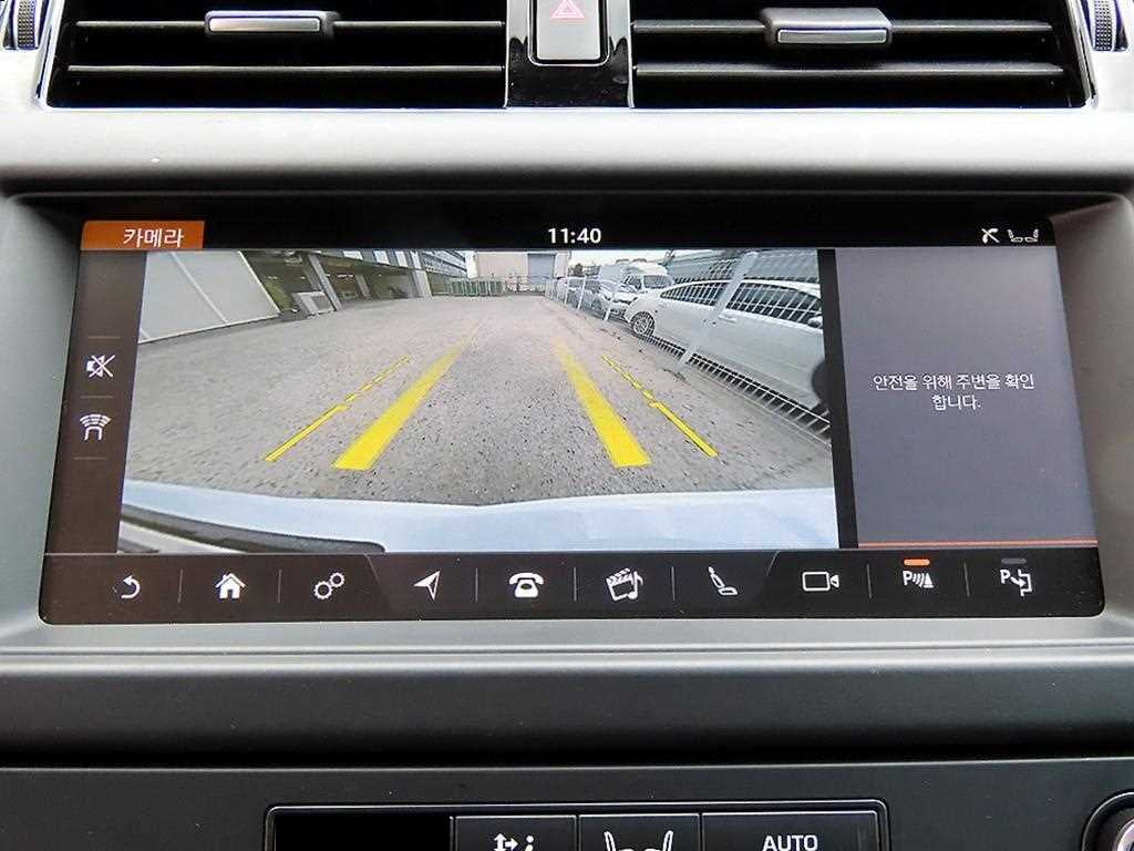 Land Rover Discovery — photo 14