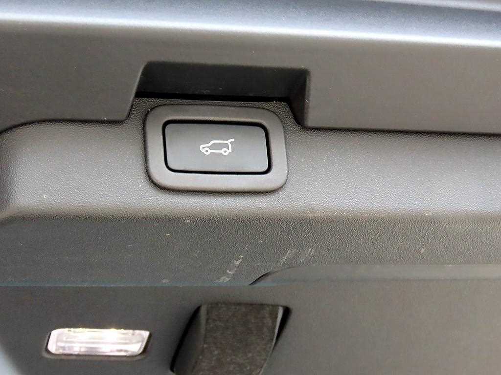 Land Rover Discovery — photo 17