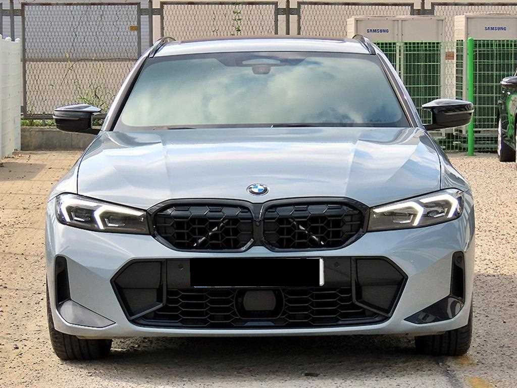 BMW 3-Series — photo 02