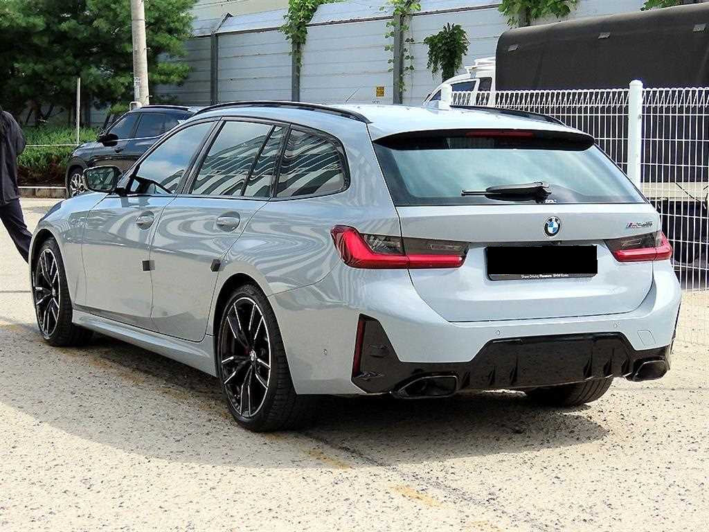 BMW 3-Series — photo 03