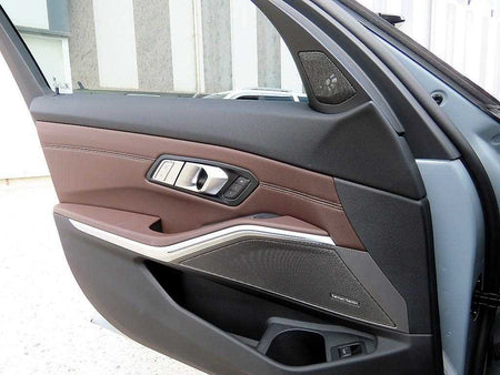 BMW 3-Series — photo 12