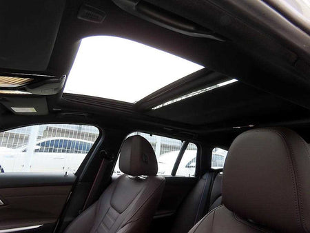 BMW 3-Series — photo 17