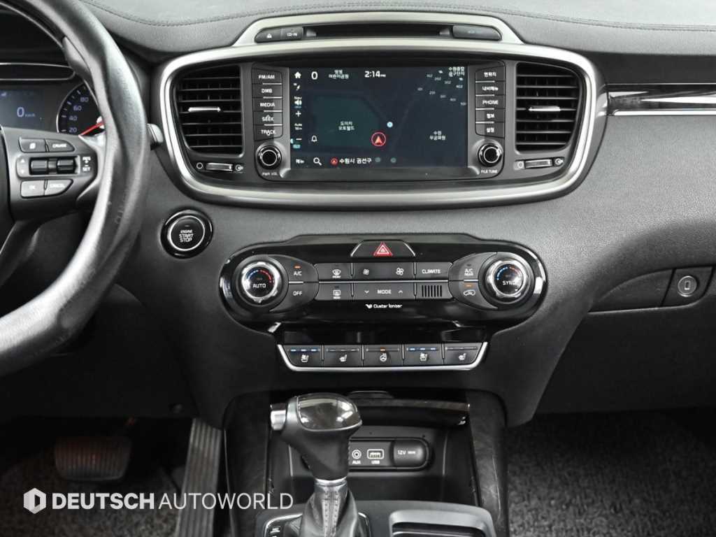Kia Sorento — photo 14
