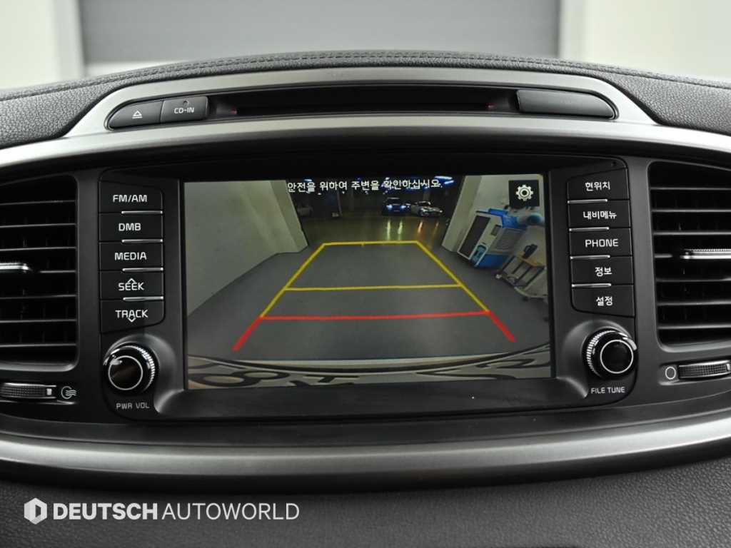 Kia Sorento — photo 15