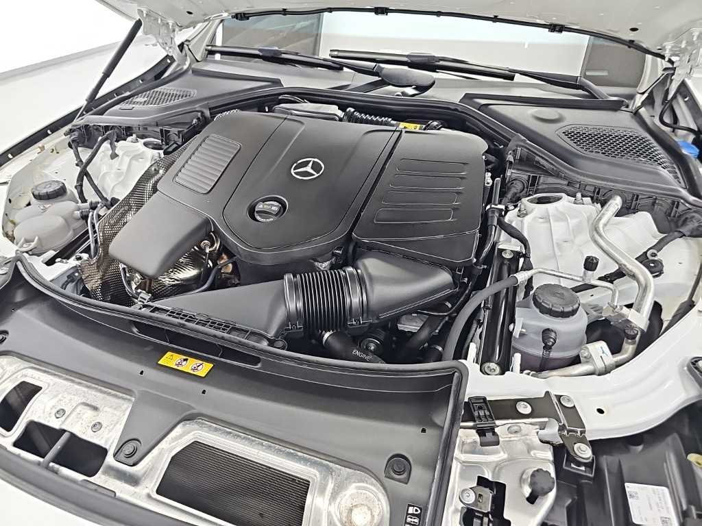 Mercedes-Benz E-Class — photo 05