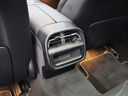 Mercedes-Benz E-Class — photo 13