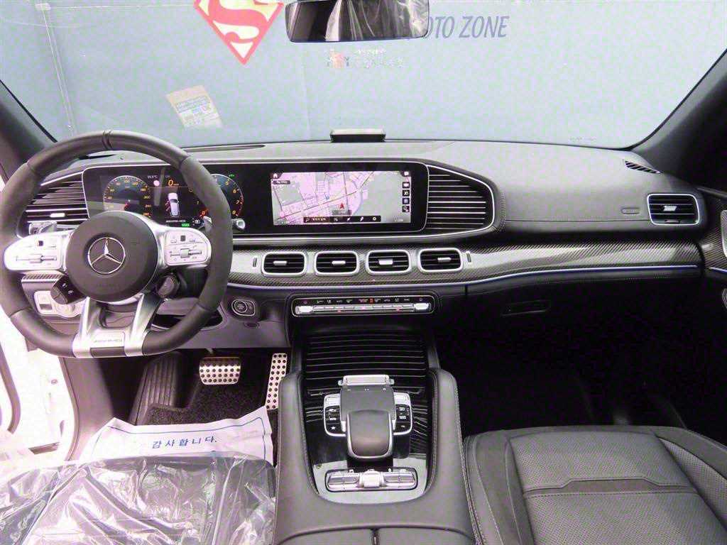 Mercedes-Benz GLE-Class — photo 08
