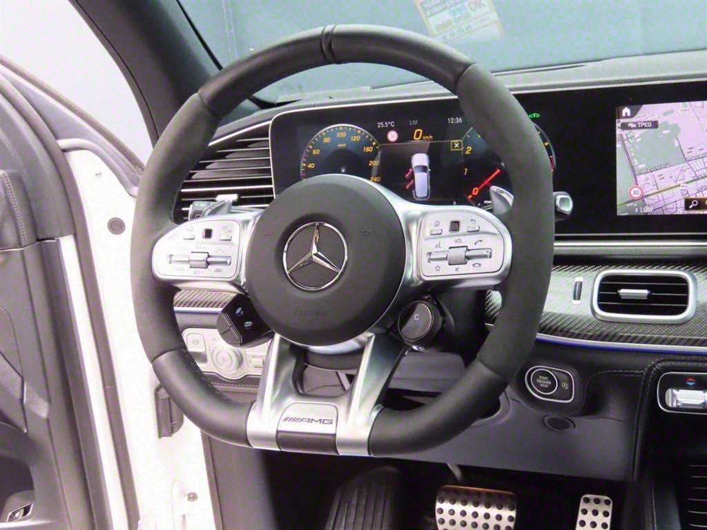 Mercedes-Benz GLE-Class — photo 09