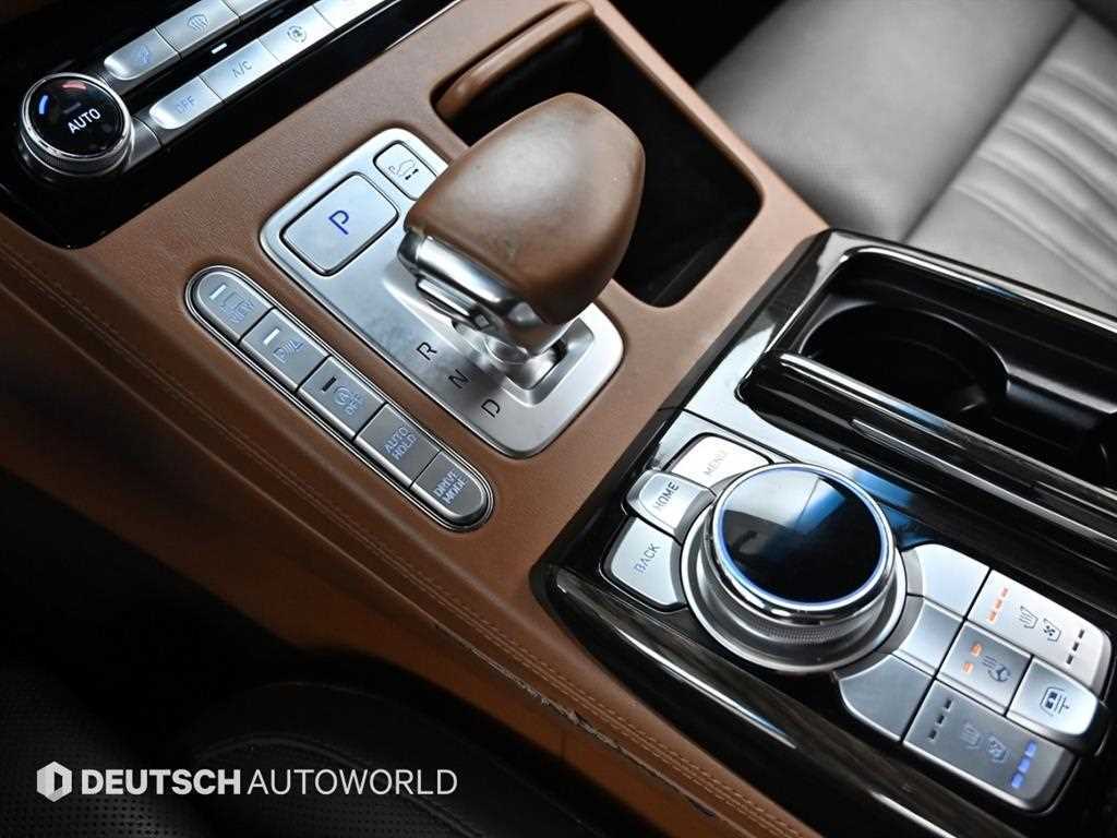 Genesis G90 — photo 08