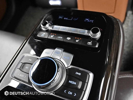 Genesis G90 — photo 16