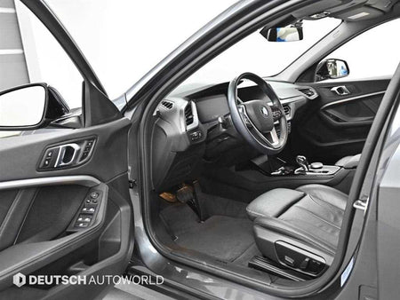 BMW 1-Series — photo 11