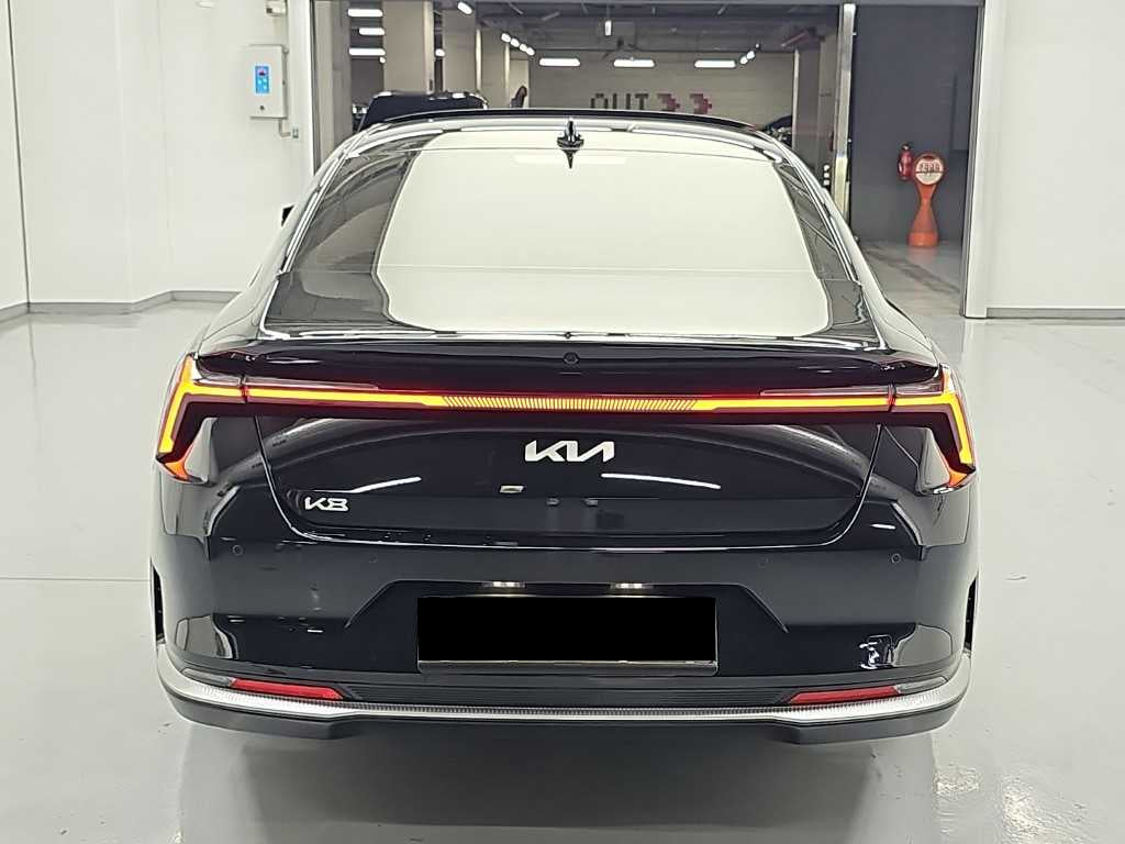 Kia K8 — photo 03