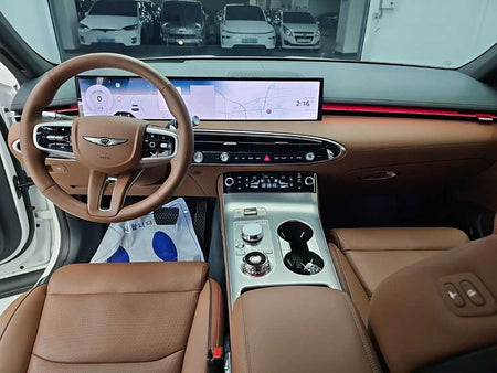 Genesis GV70 — photo 07