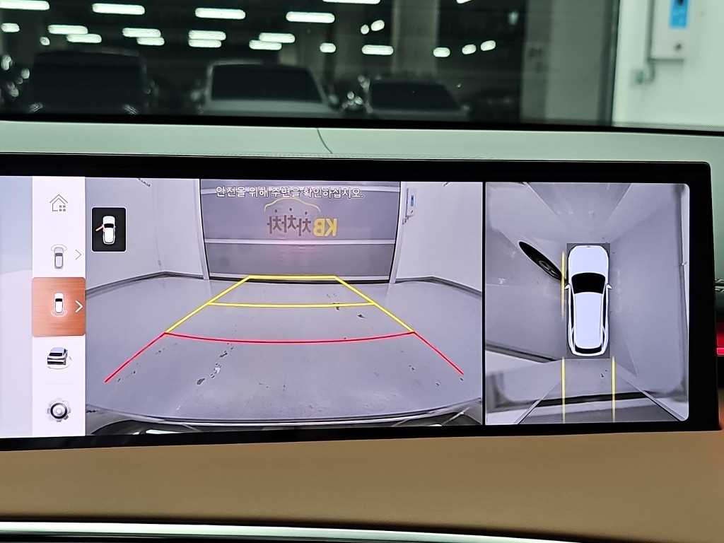 Genesis GV70 — photo 16