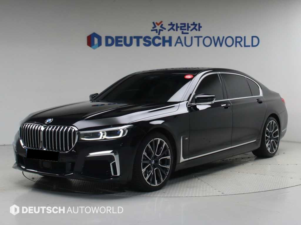 BMW 7-Series — photo 01