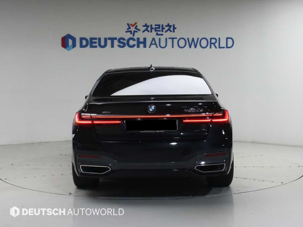 BMW 7-Series — photo 04