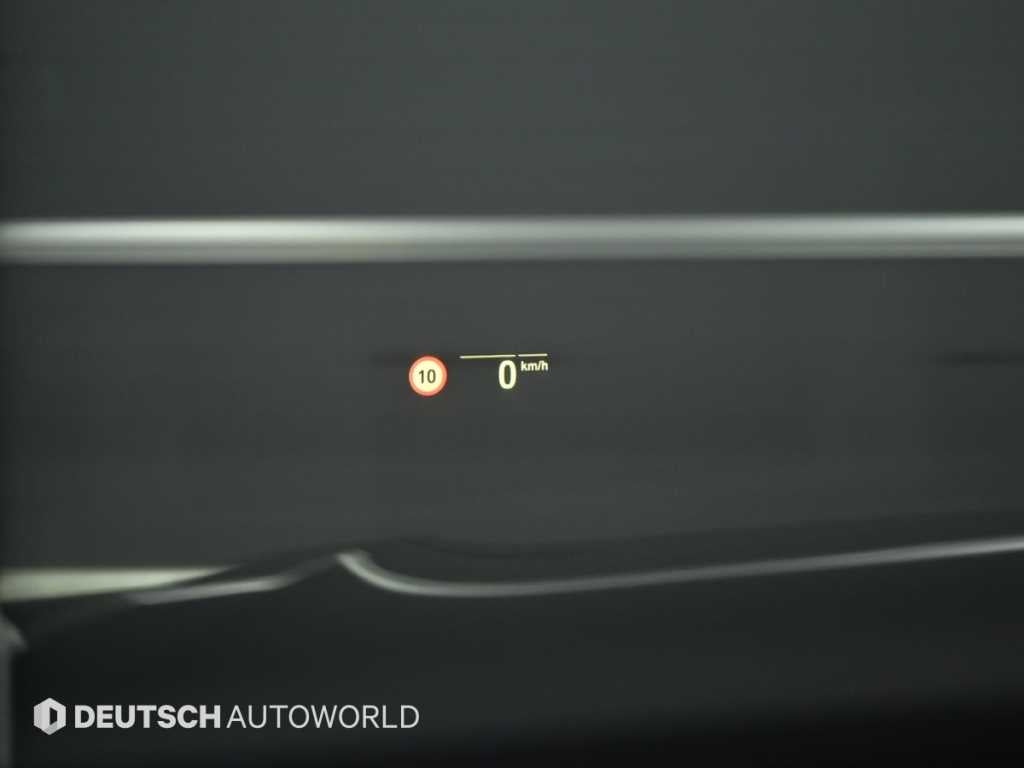 BMW 7-Series — photo 17