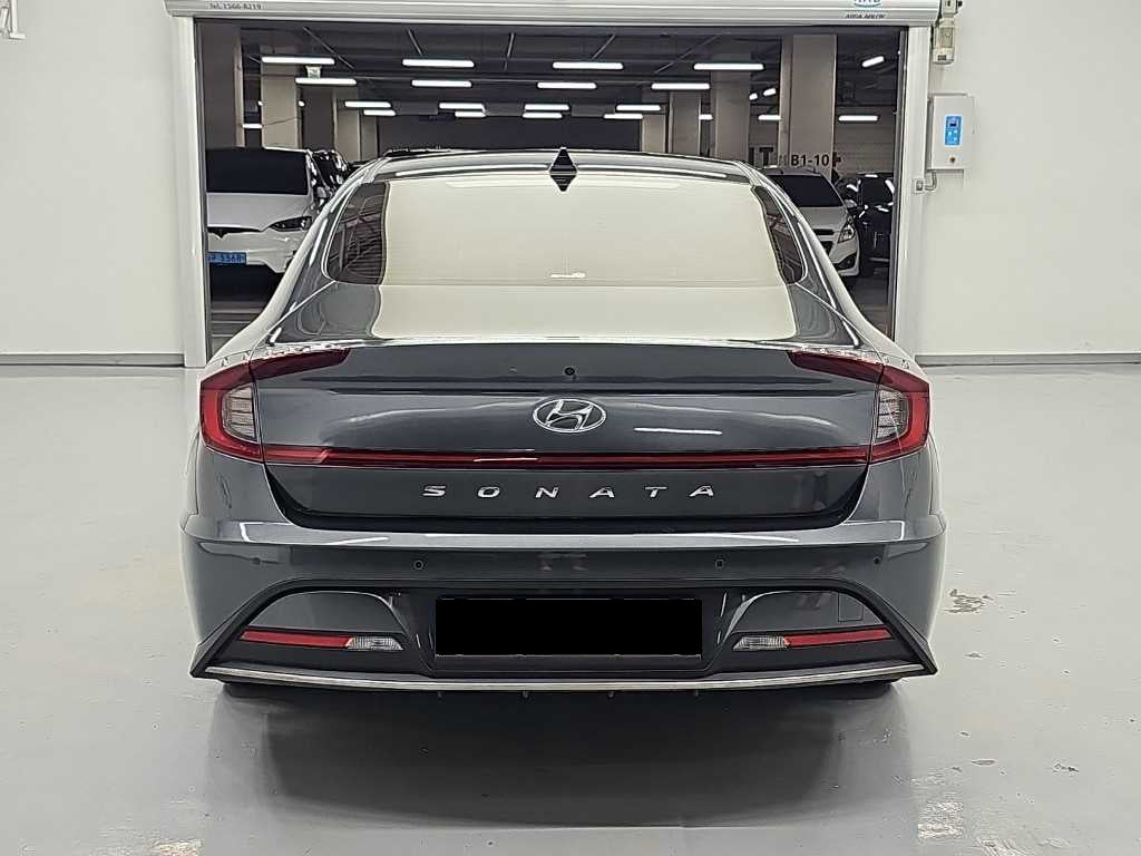 Hyundai Sonata — photo 03