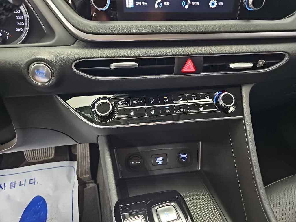 Hyundai Sonata — photo 10