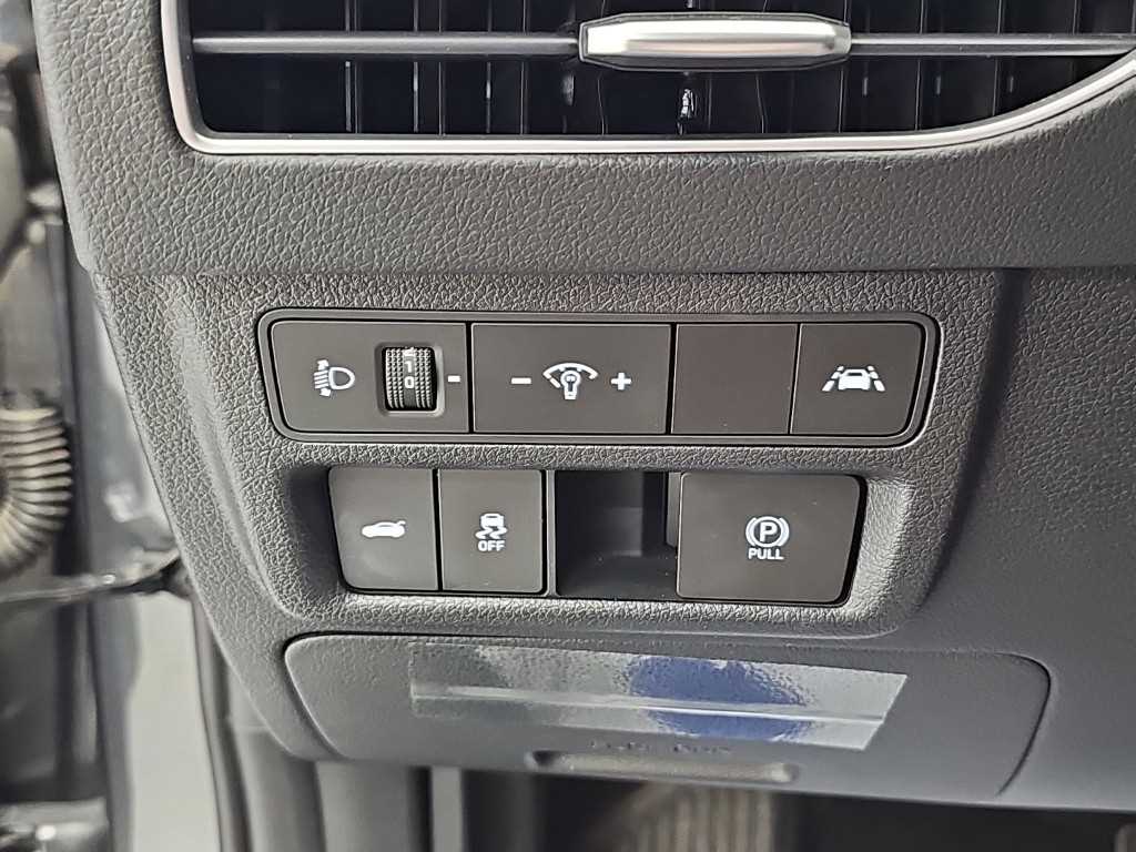Hyundai Sonata — photo 17