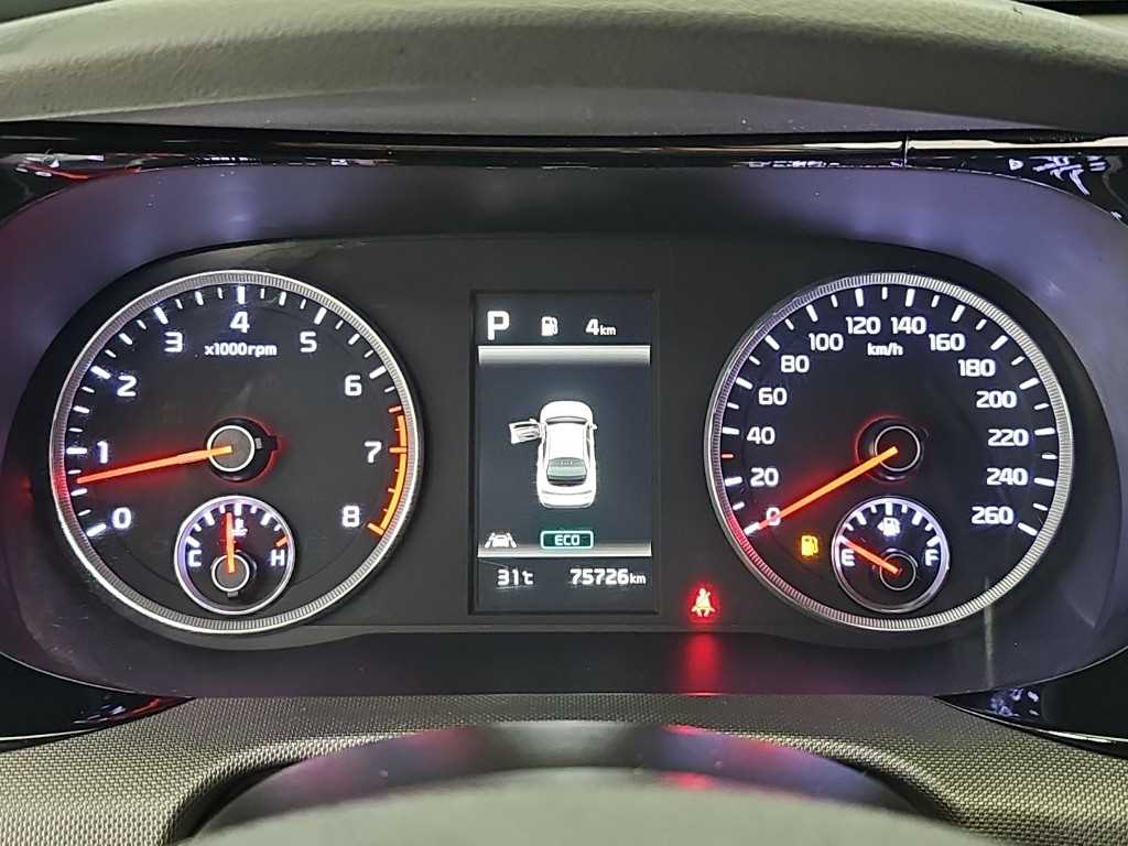 Kia K5 — photo 06