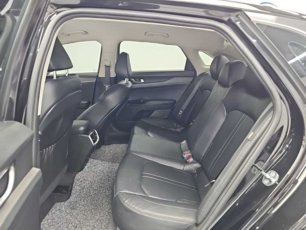 Kia K5 — photo 12