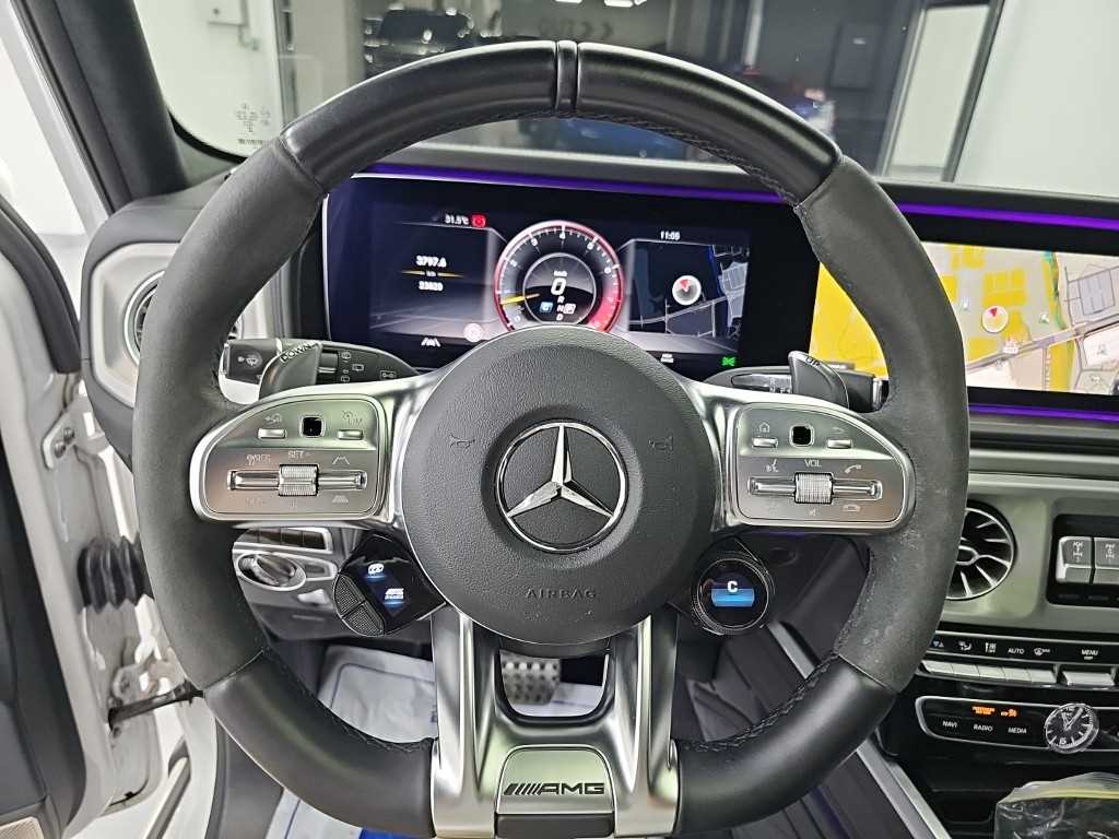Mercedes-Benz G-Class — photo 09