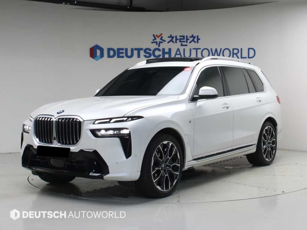 BMW X7 — photo 01