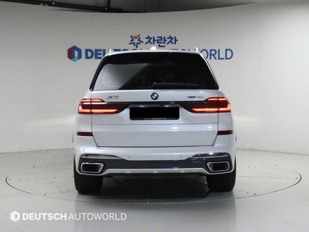 BMW X7 — photo 04