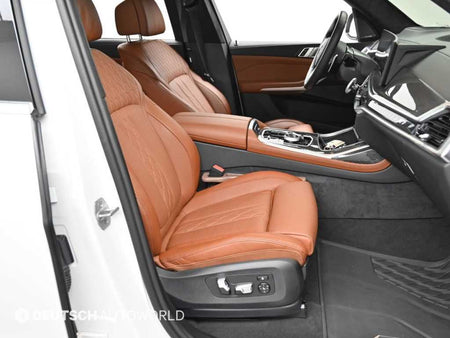BMW X7 — photo 12